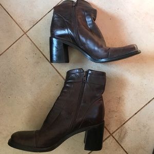 Enzo Angiolini black leather heel boots